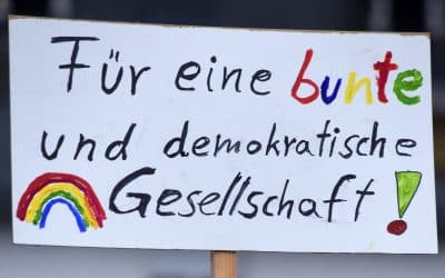 Einladung zum Runden Tisch Lichterfelde-West: „Demokratie(-feindlichkeit) in Lichterfelde?“
