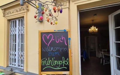 Frühlingsfest im Gutshaus Lichterfelde: lebendig trotz stürmischem Wetter