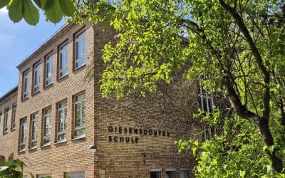 Giesensdorfer Grundschule in Steglitz: Neuer Schulhof feierlich eröffnet
